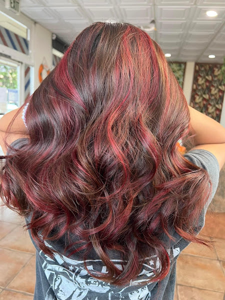 AV Hair & Nails 1