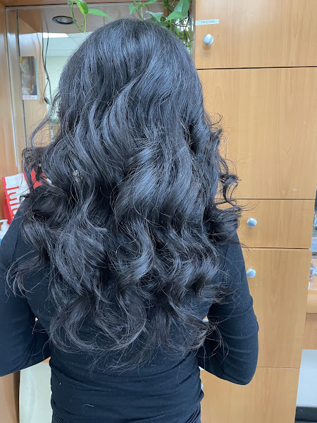 AV Hair & Nails 2