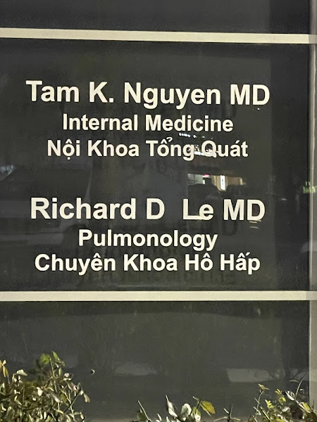 CT clinic and Dr. Tam Medspa concierge offices 2