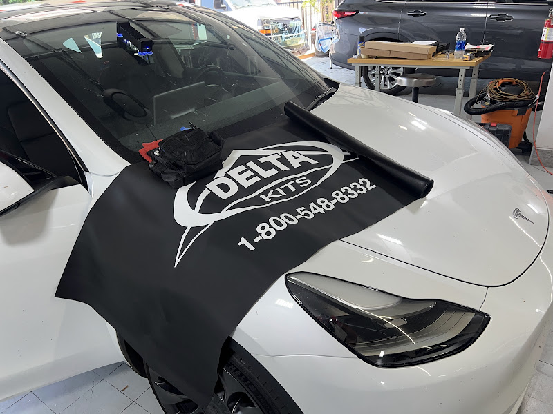 911 Windshield Repair & Replacement 3