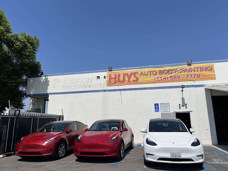 PHI'S AUTO BODY & REPAIR 1