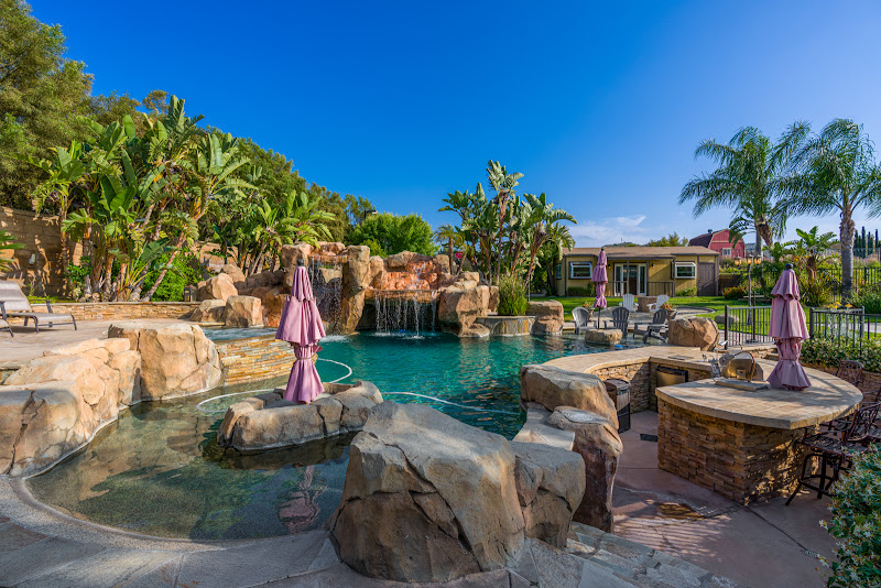 Frank Del Rio - Realtor - DRE#01321550 - EXP Realty of California, Inc 4