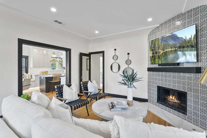 Thomas Real Estate Group 4