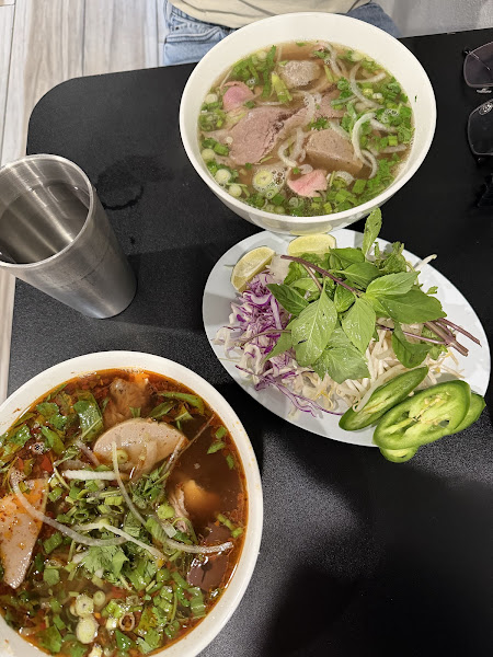 Pho Luc Lac 3