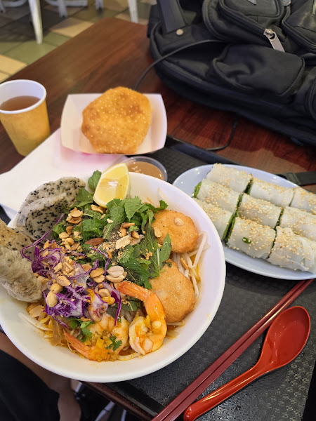 Quan Hue Restaurant 2