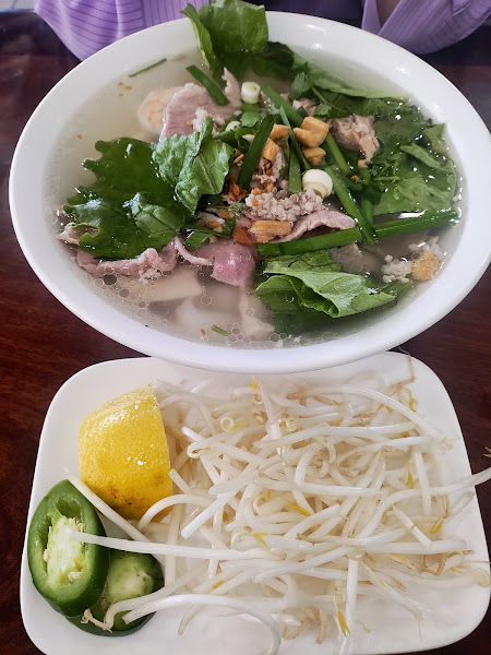 Kali Noodles & Tea Bar 3