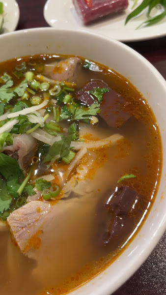 Bún Bò Huynh Dining 2
