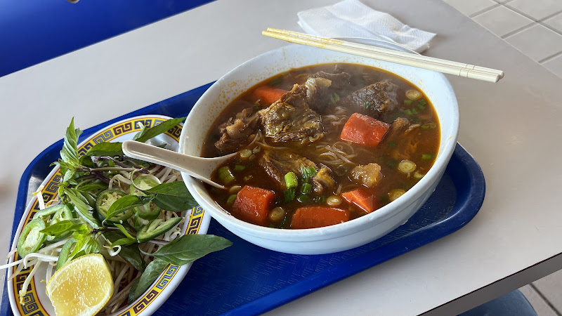 Thanh Huong Restaurant 2