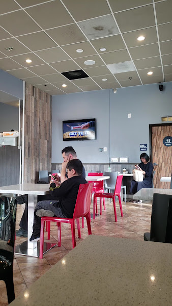 Le Crème Cafe 2