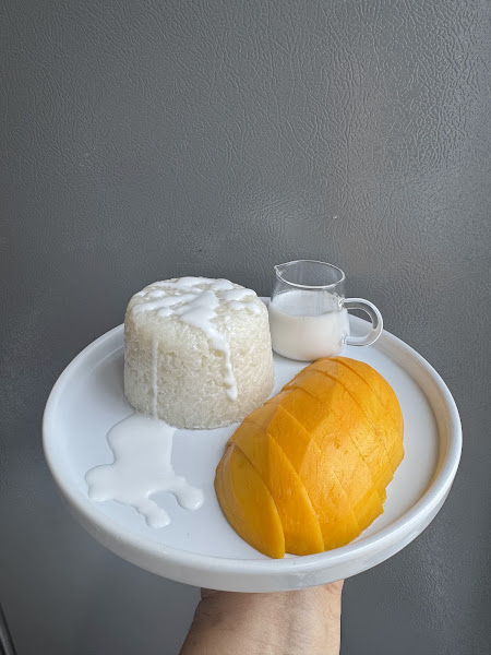 Le Crème Cafe 3