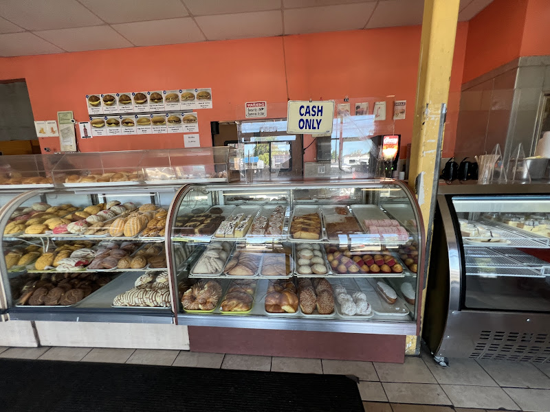 Bui Phong Bakery 4