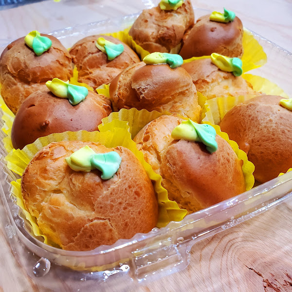 Van’s Bakery 3