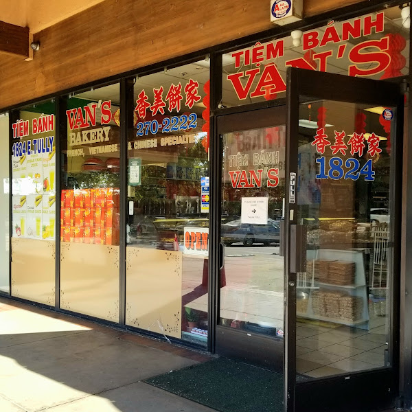 Van’s Bakery 5
