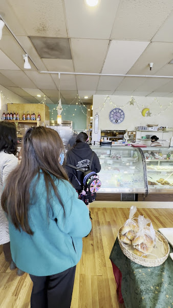 Clover Bakery & Cafe 2