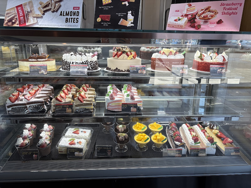 85°C Bakery Cafe - San Jose 4