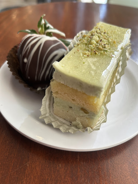 Bijan Bakery And Cafe 4