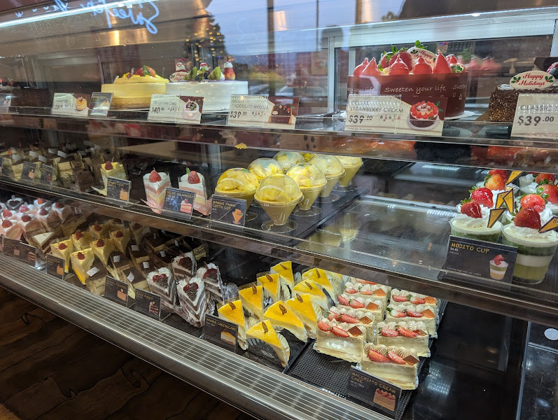 85°C Bakery Cafe - Waterford 4