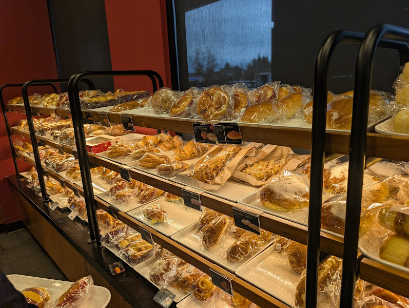 85°C Bakery Cafe - Waterford 5