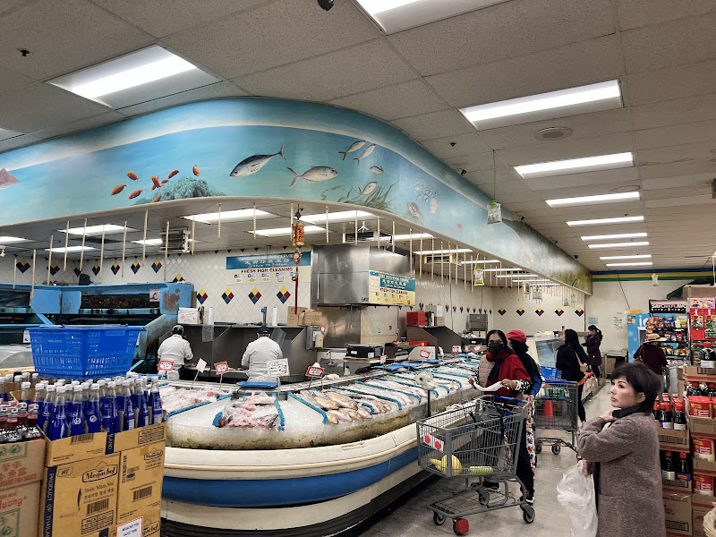 McKee Seafood Supermarket 5