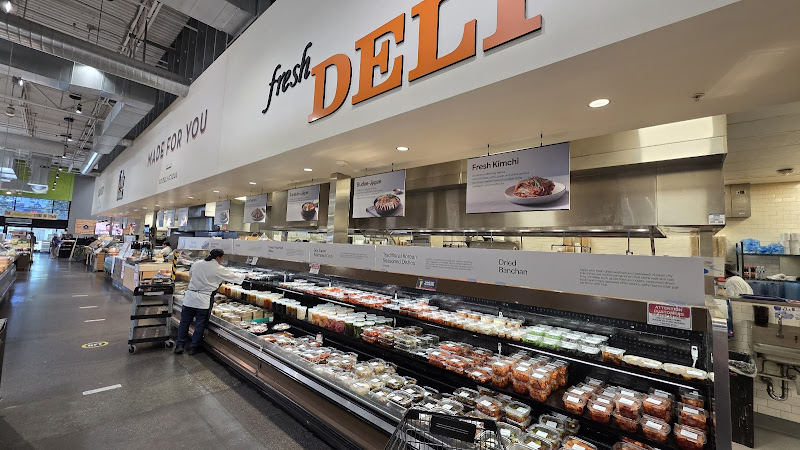 MEGA MART 3