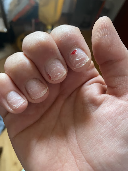 4 Seasons Nails Care & spa 3