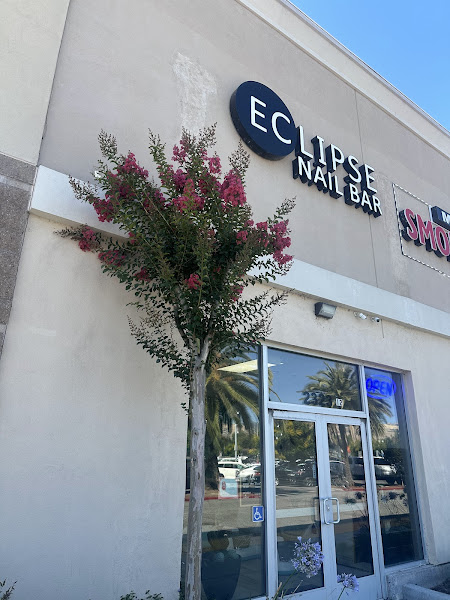 Eclipse Nail Bar 1