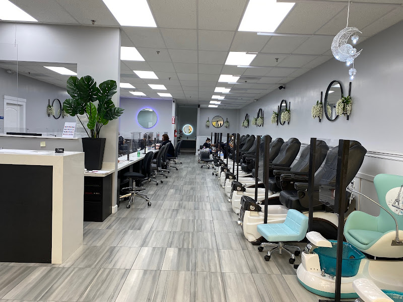 Eclipse Nail Bar 3