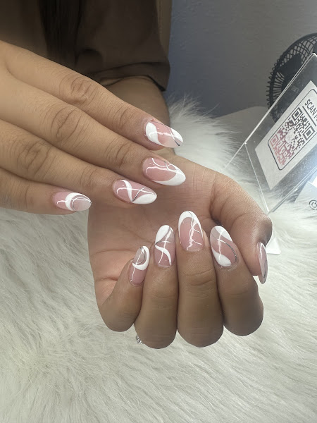 La Belle Nails 2