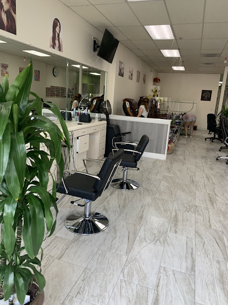 LucKy Hair & Nails 4