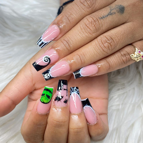 NÜ NAILS 1