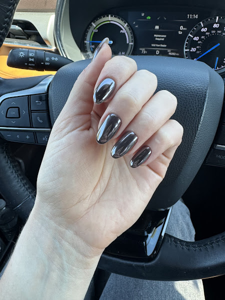 VS. Nails Studio of European manicure 2