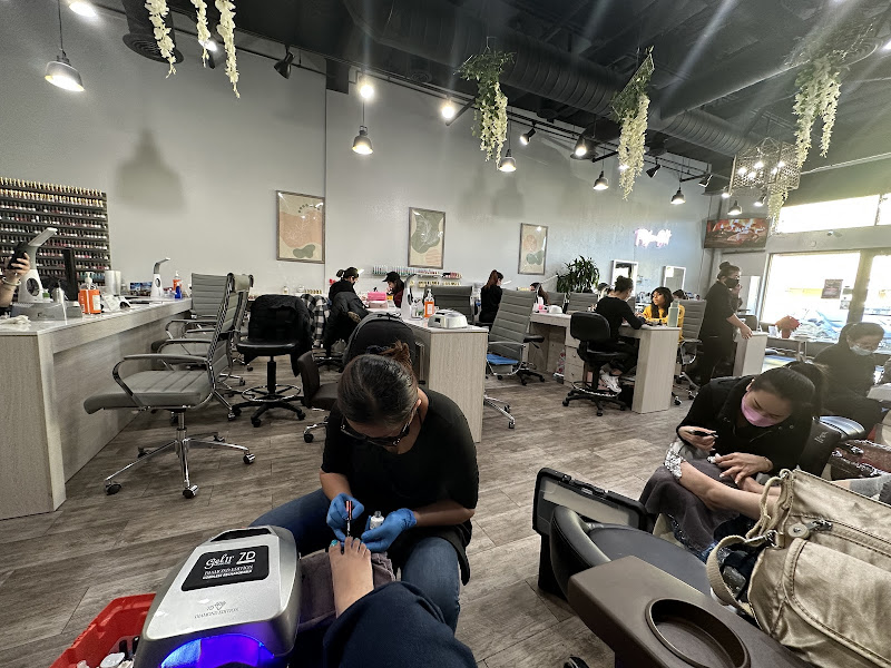 Polished Salon 2