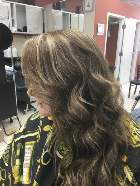 U.S. Hair & Nails 4