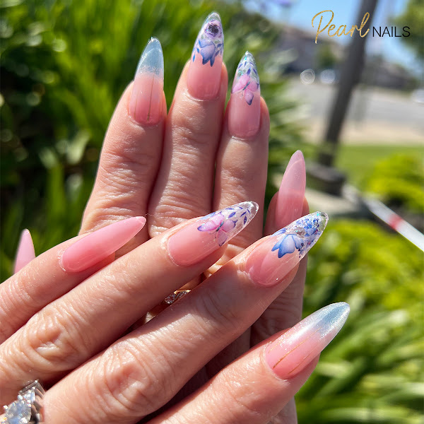 Pearl Nails 4