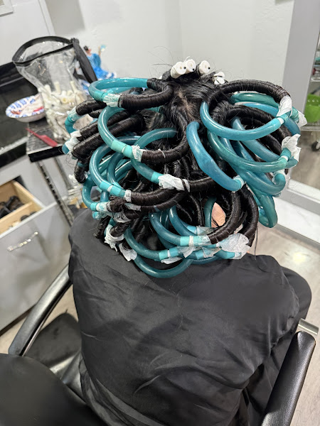 Nana's Hair Salon and Spa 2