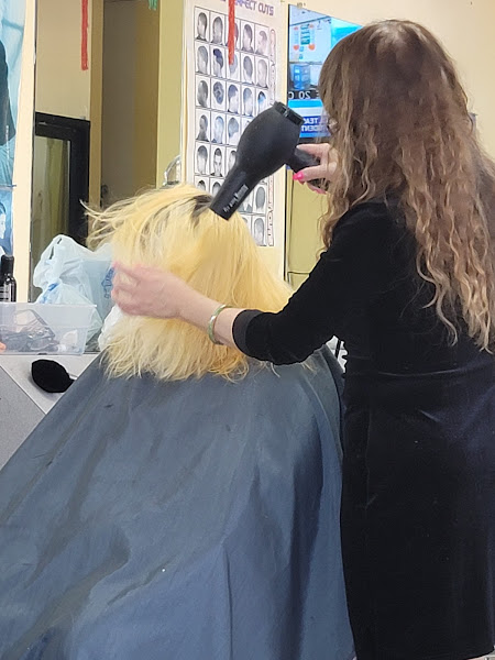 Quee's Beauty Salon 3