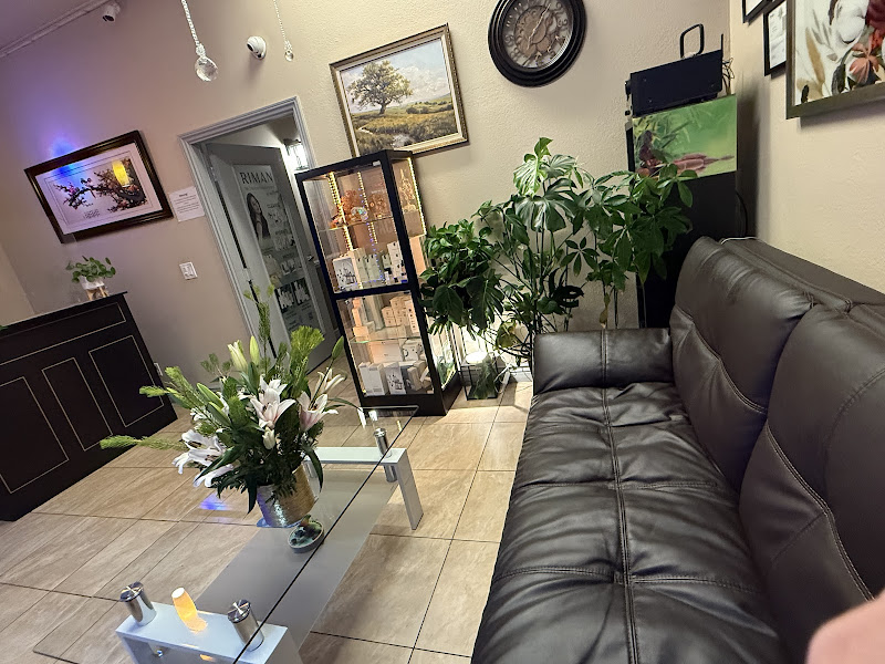 Queen's Beauty Spa 3