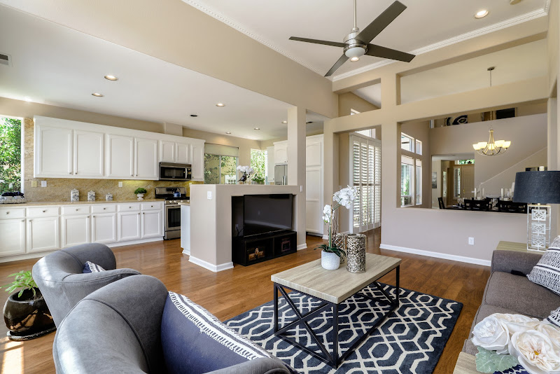 Triet Nguyen, REALTOR-Broker | Tera Real Estate 2