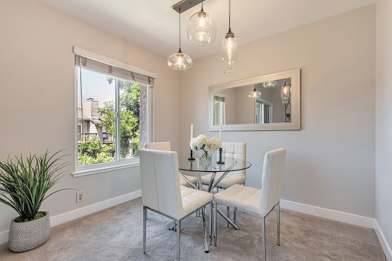 Amanda Vang Real Estate 3