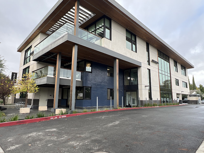 Loann Tran,REALTOR®, DRE#01202236, Compass