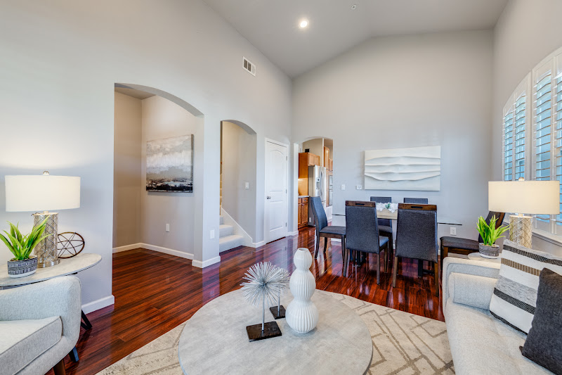 Clarus Properties: Sonia Vu, Broker 1