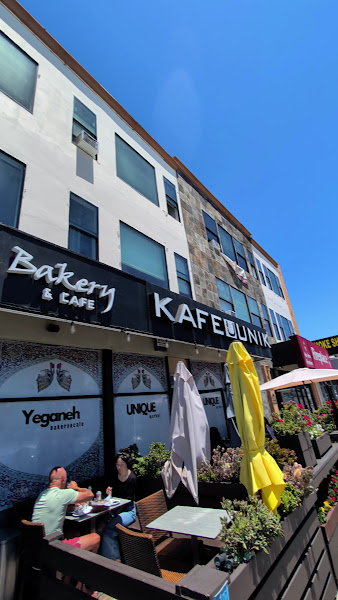 Yeganeh Bakery and Kafe Unik 3