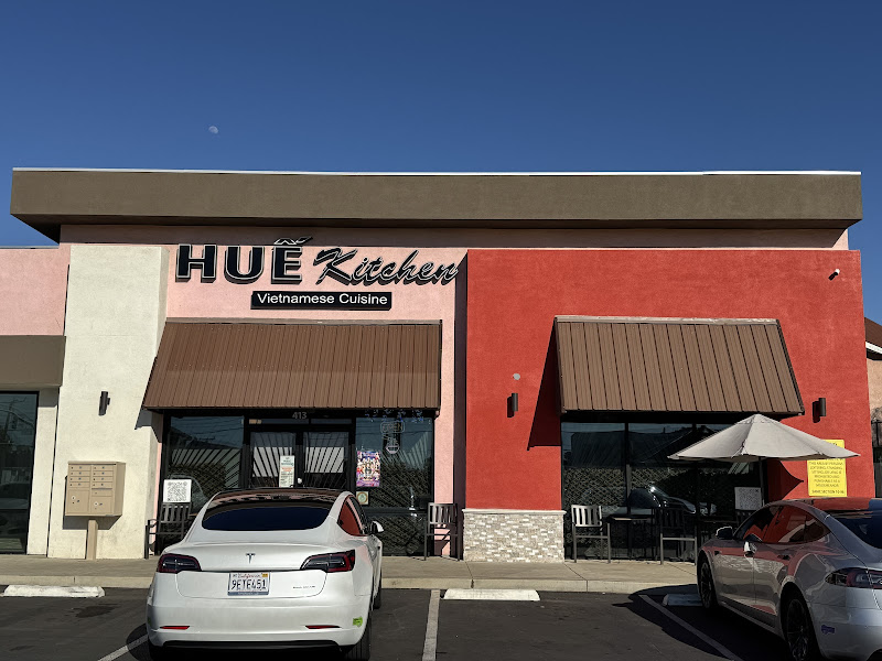 Hue Kitchen 1