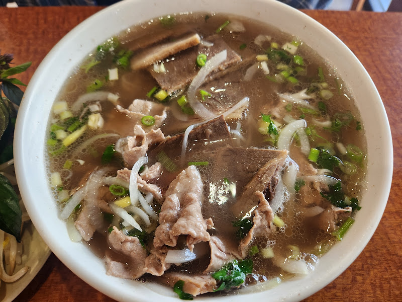 Kim Huong Vietnamese and Chinese Restaurant 4