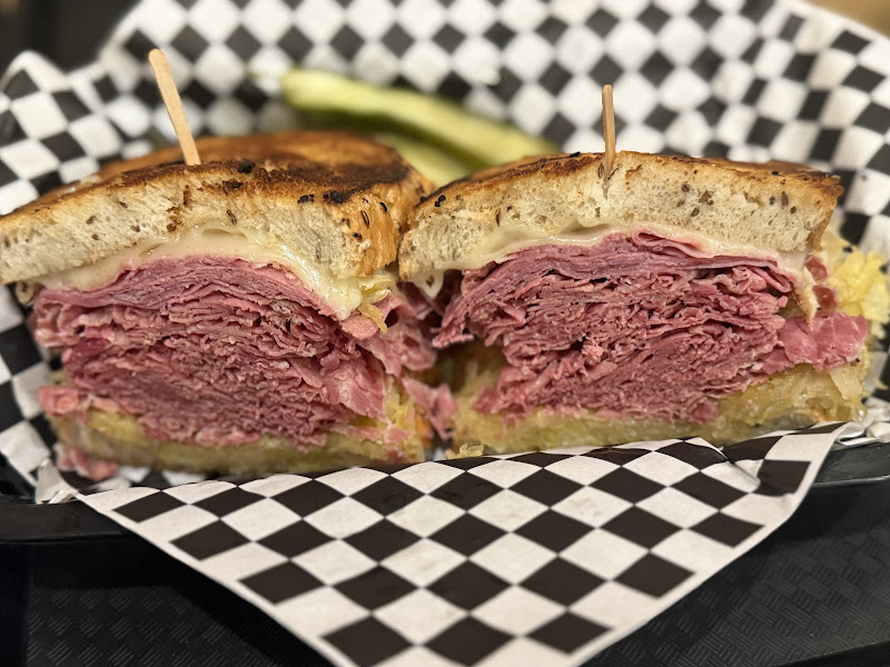 Tommy Pastrami New York Delicatessen 5