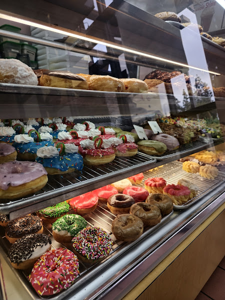 Luv’n Donuts 1