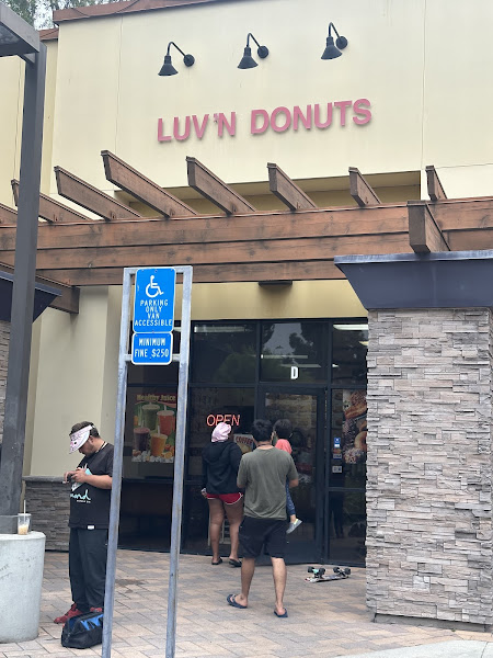 Luv’n Donuts 3