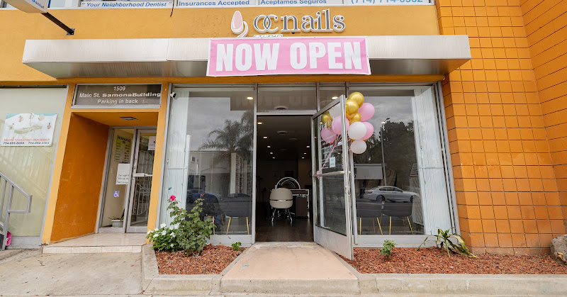 OC NAILS STUDIO 1
