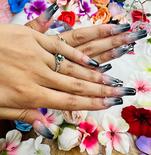 Luxe Nails & Spa 1