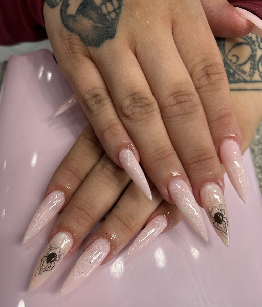 XOXO Nail Bar 10% Off For Students & Teachers 3